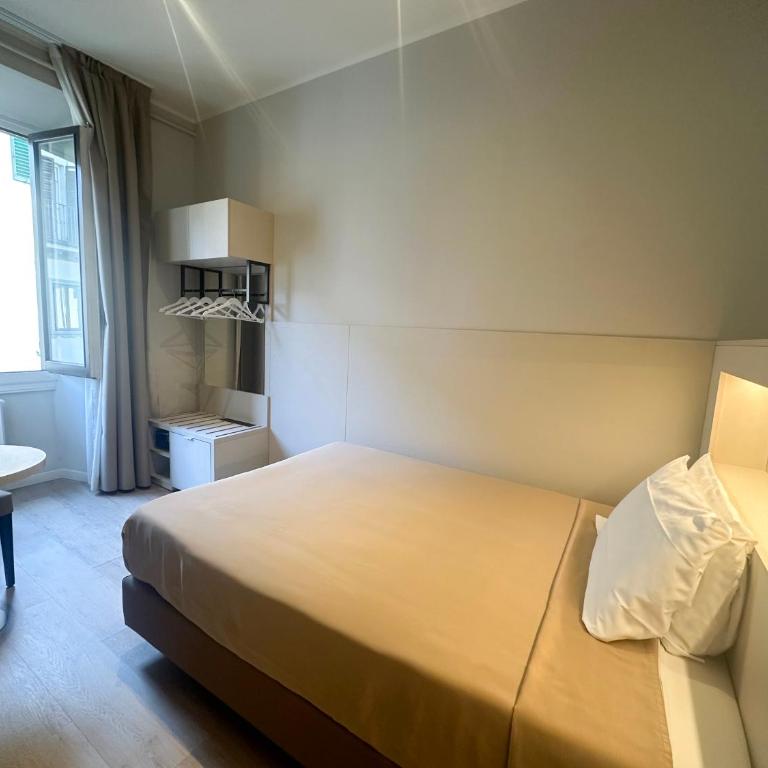 Hotel Giappone - Single Room with Private External Bathroom - 5