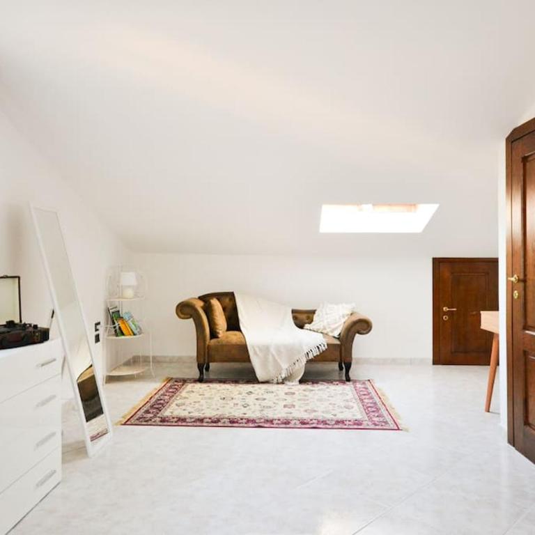 The Librarian's home - Two-Bedroom Apartment - 4