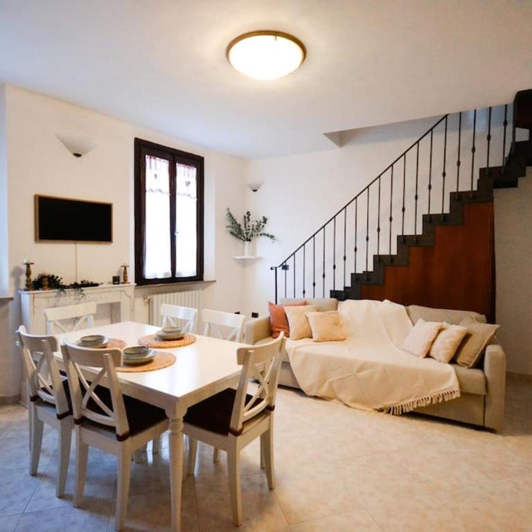 The Librarian's home - Two-Bedroom Apartment - 2