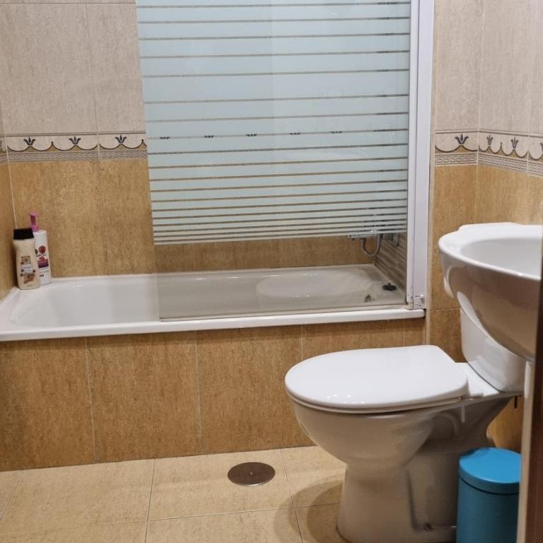 Piso zona hospital 7 personas - Apartamento - 25