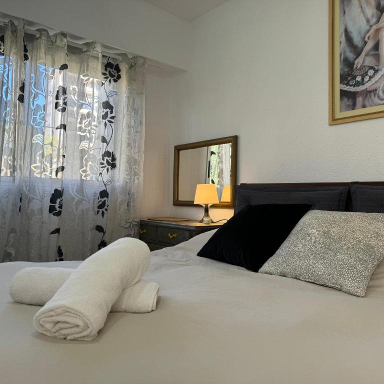 Casa en Cabo Huertas con piscina privada y zona residencial By Turihome - Three-Bedroom House - 31