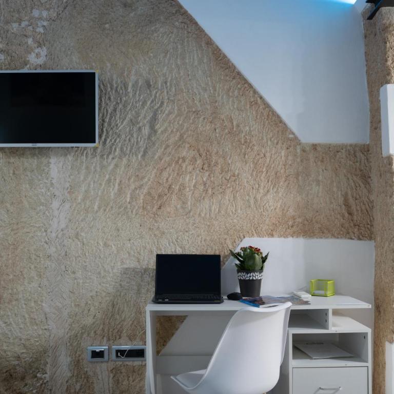 La casa sulle mura di Tropea vista mare - Studio with Sea View - 36