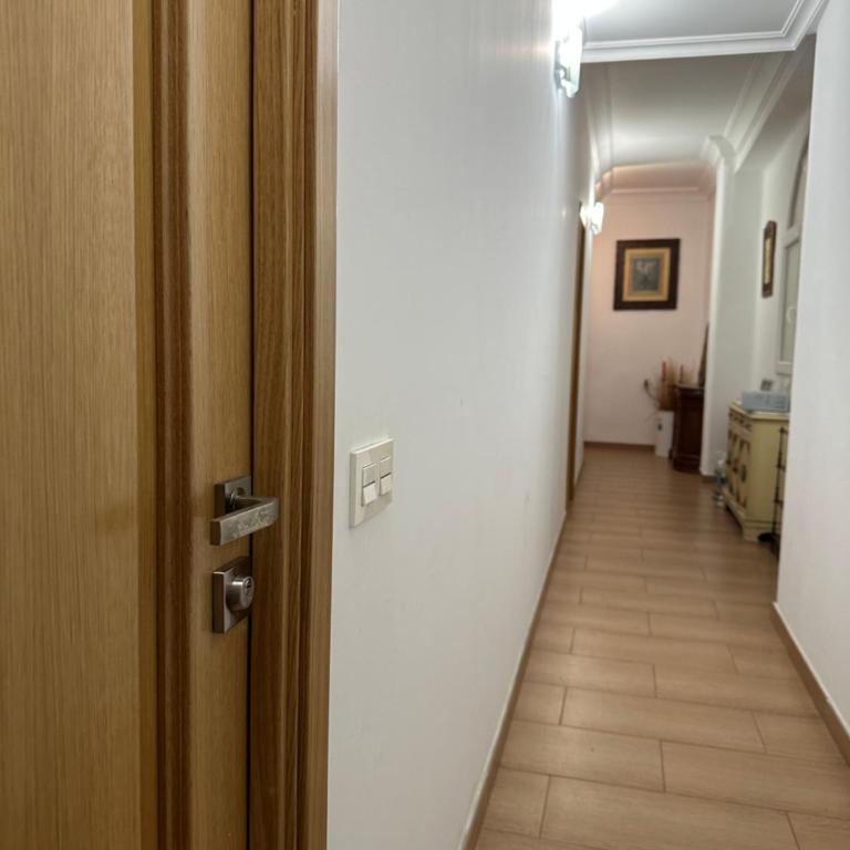 Mirador 2 del Mercado Central - habitacion con baño privado en el centro de la Ciudad Vella - Mixed Dormitory Room - 25