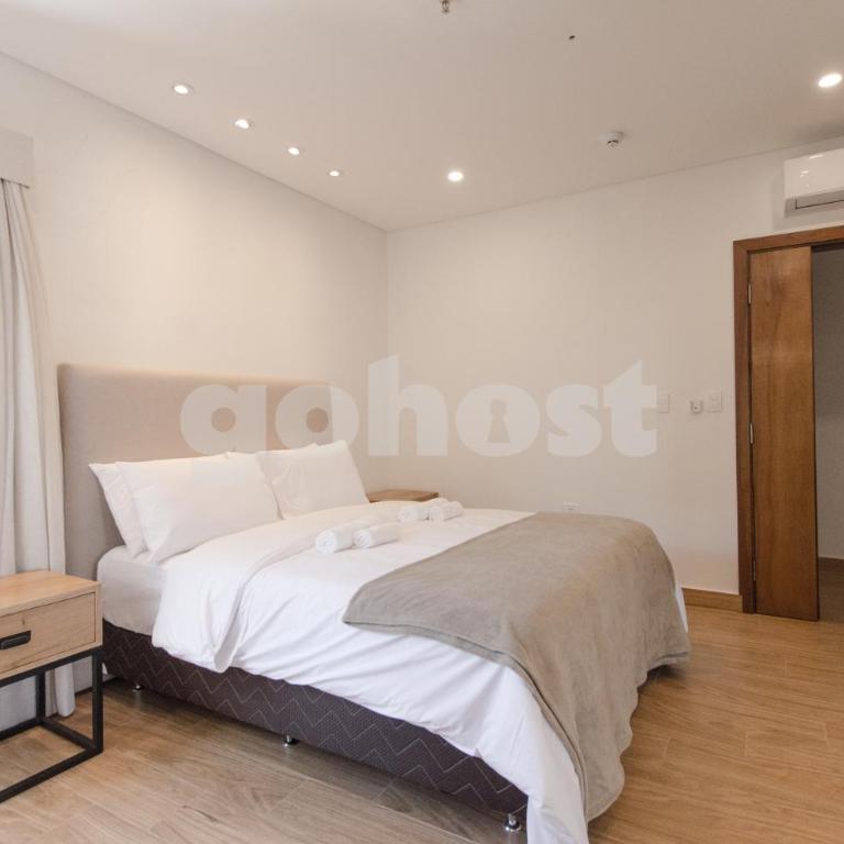 Stylish apt blocks away from Shopping Mcal Lopez - Apartment - 24