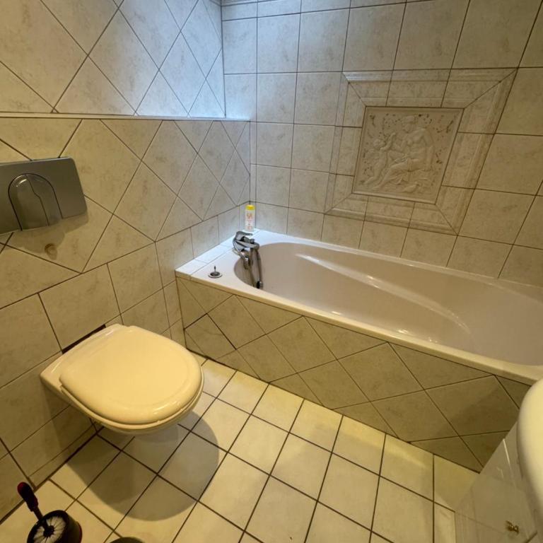 Le Colmarien - hypercentre - free parking - terrasse - Maison 4 Chambres - 9