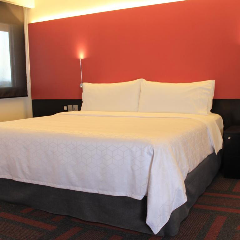 Holiday Inn Mexico Dali Airport by IHG - Habitación Estándar - Cama extragrande - 3