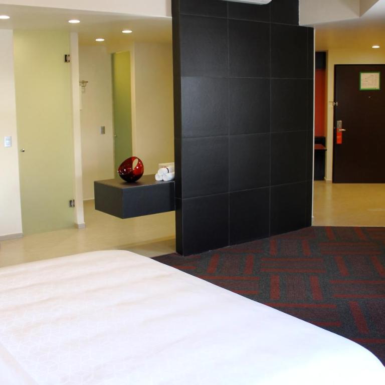 Holiday Inn Mexico Dali Airport by IHG - Suite con cama extragrande - 1