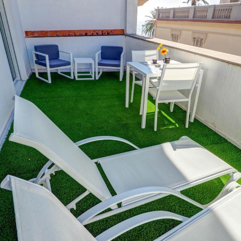 White Penthouse by Hello Homes Sitges - Apartamento de 1 dormitorio - 5
