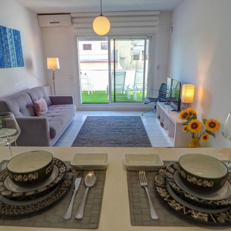 White Penthouse by Hello Homes Sitges - Apartamento de 1 dormitorio - 4