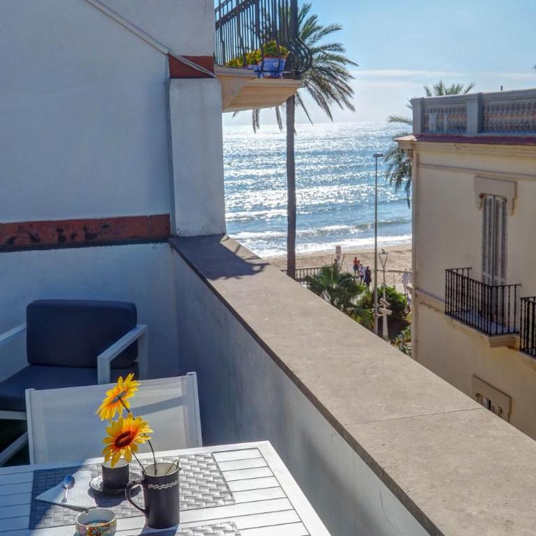 White Penthouse by Hello Homes Sitges - Apartamento de 1 dormitorio - 3