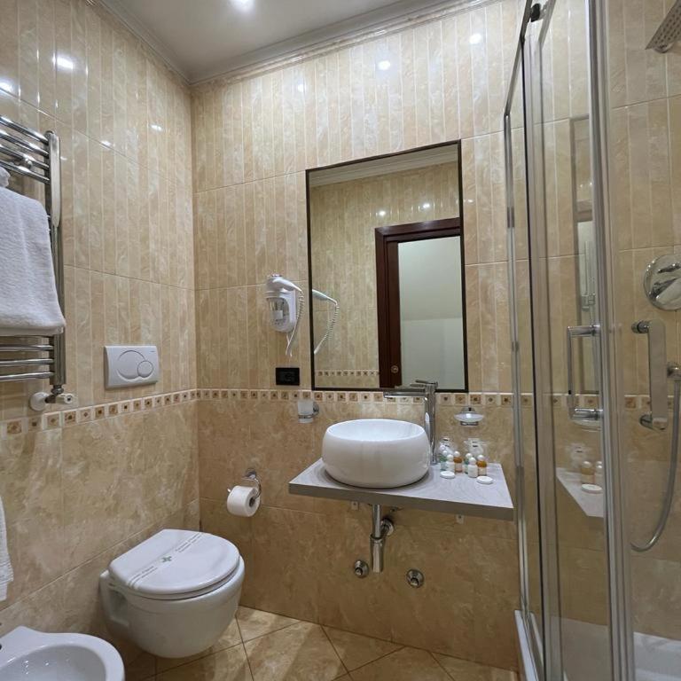 Glam Luxury Rome - Suite con Balcone - 14