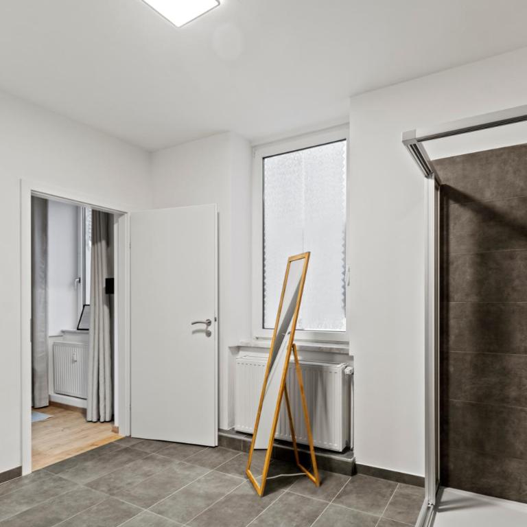 FarawayHomes Studio Mürzzuschlag #4 - Appartement 1 Chambre - 5