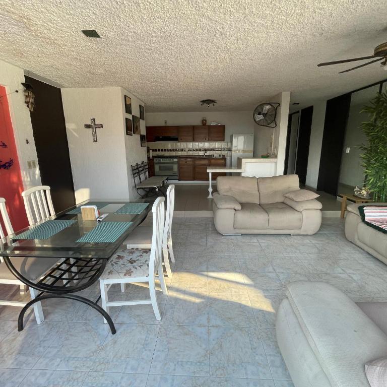Costera, depa hasta 9 personas con vista al mar, alberca, terraza y aire acondicionado - Apartamento de 3 dormitorios - 1