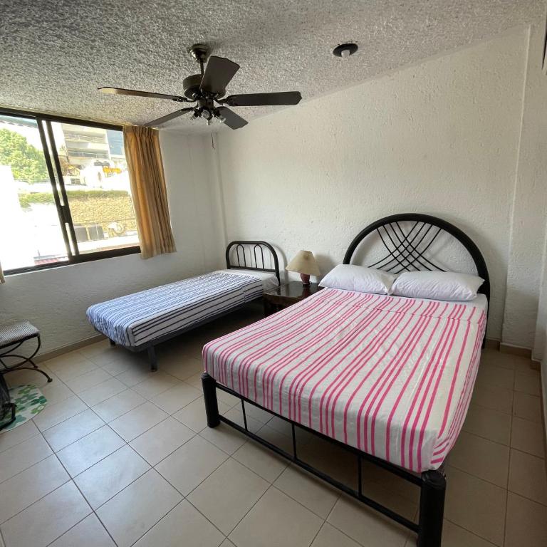 Costera, depa hasta 9 personas con vista al mar, alberca, terraza y aire acondicionado - Apartamento de 3 dormitorios - 10