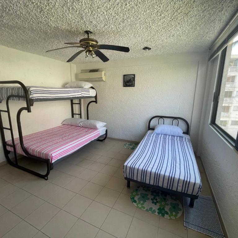 Costera, depa hasta 9 personas con vista al mar, alberca, terraza y aire acondicionado - Apartamento de 3 dormitorios - 8