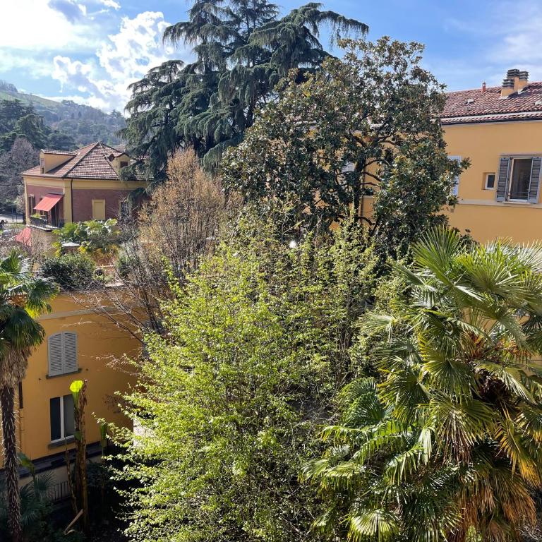 Bright Apartment with Attic - Appartamento con 2 Camere da Letto - 35