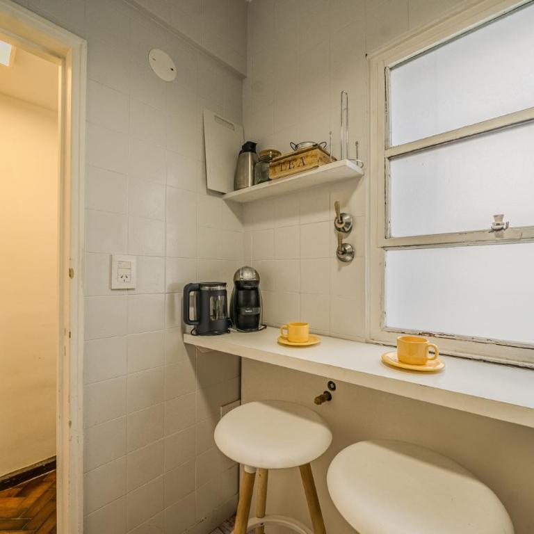 Hermoso Departamento con Balcon al Obelisco I - Apartamento de 2 dormitorios - 57