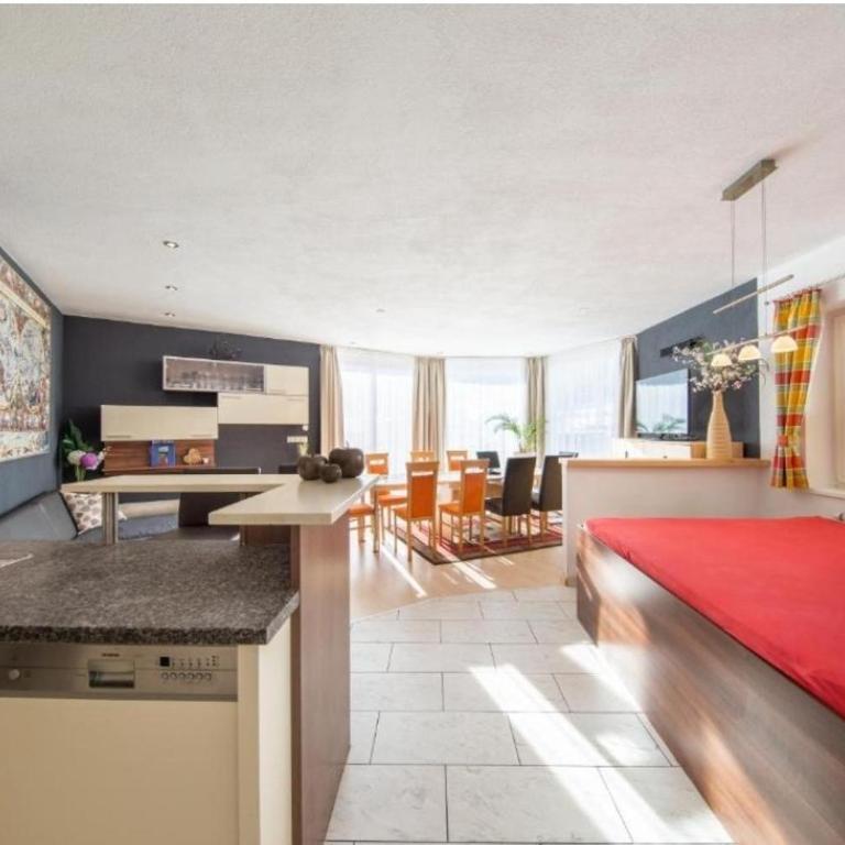 Cozy Apartment by Northsouth Apartments - Apartment - 10