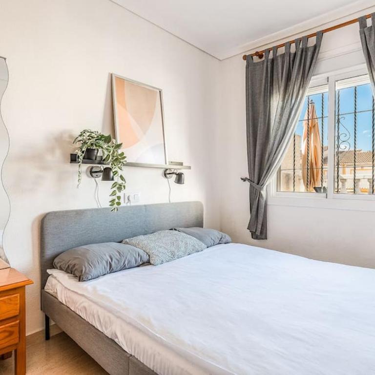 Casa Del Sol - Three-Bedroom Apartment - 13