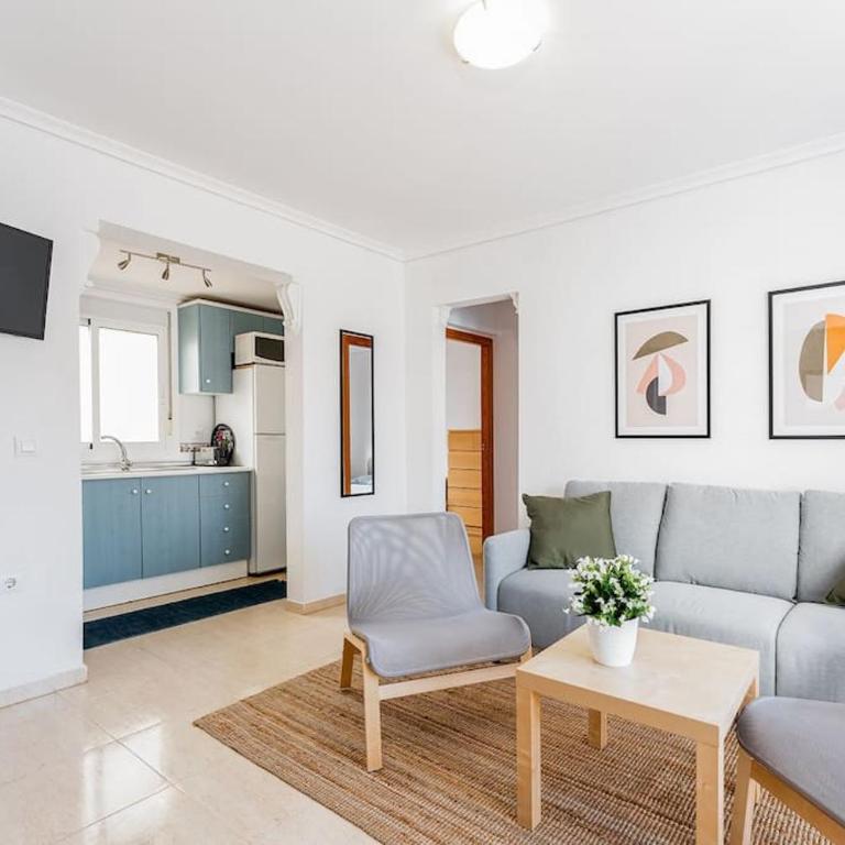 Casa Del Sol - Three-Bedroom Apartment - 16