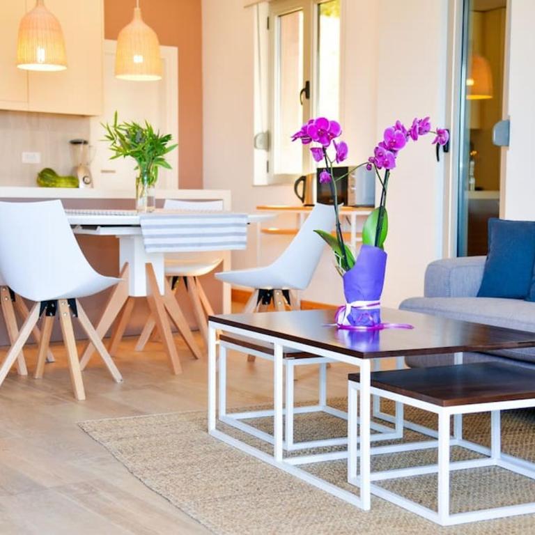 A1 2 beds 2 baths Lux Condo Pool Sea Views - Two-Bedroom Apartment - 14