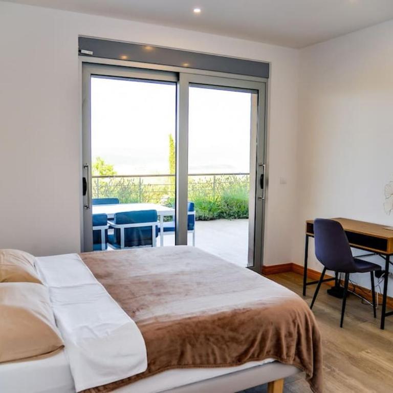 A1 2 beds 2 baths Lux Condo Pool Sea Views - Two-Bedroom Apartment - 21