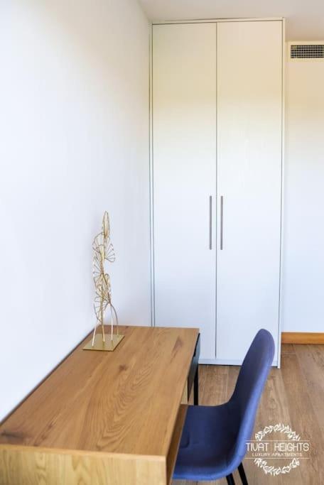 A1 2 beds 2 baths Lux Condo Pool Sea Views - Two-Bedroom Apartment - 28