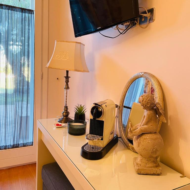 Casa Fiorita Appia Antica - Zimmer mit Kingsize-Bett und Gartenblick. - 4