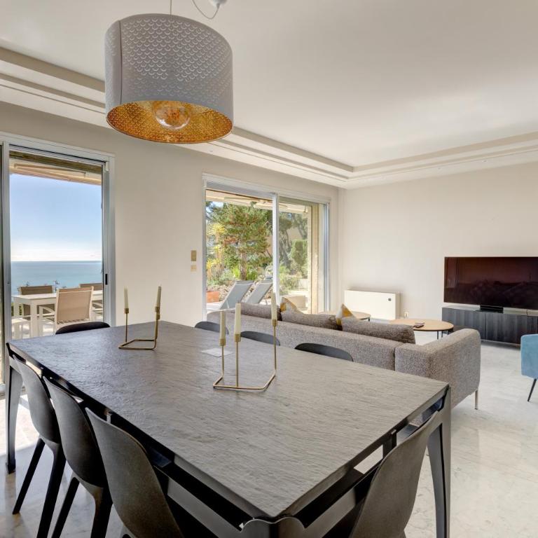 Giant Terrace on a stunning View - Appartement - 6