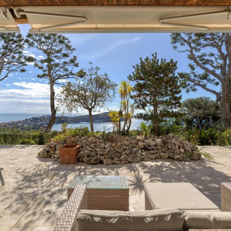 Giant Terrace on a stunning View - Appartement - 26