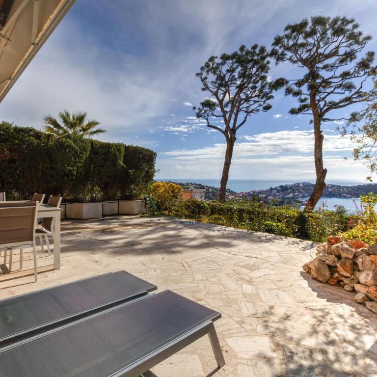 Giant Terrace on a stunning View - Appartement - 27