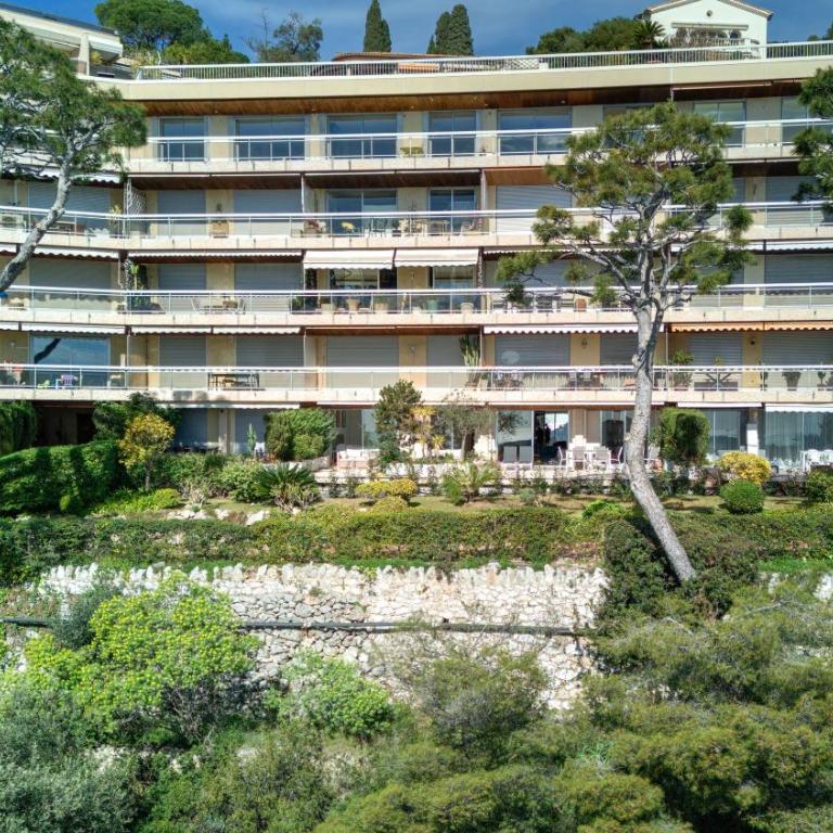 Giant Terrace on a stunning View - Appartement - 33