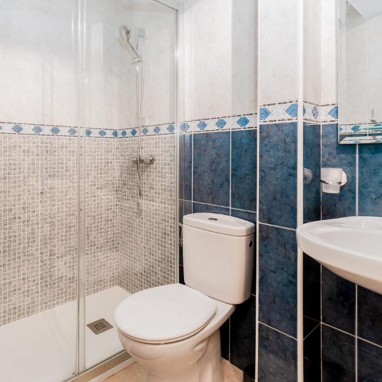 Casa Del Sol - Three-Bedroom Apartment - 7