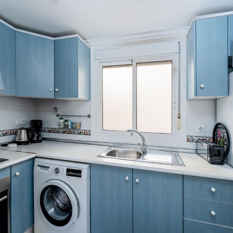 Casa Del Sol - Three-Bedroom Apartment - 4