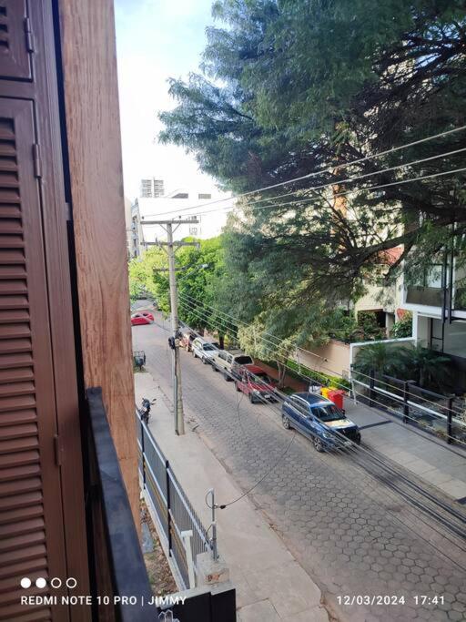 Dpto en Equipetrol a estrenar a todo lujo, ubicación privilegiada - Apartamento de 1 dormitorio - 37