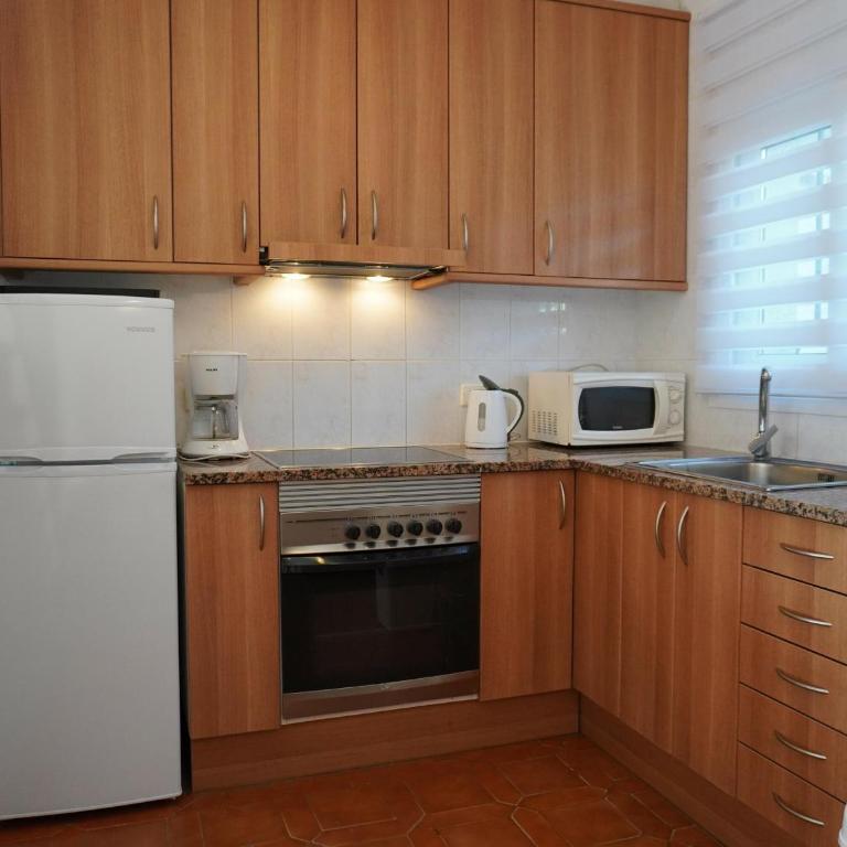 Encantadora casa de 2 habitaciones en L'Estartit - Se admiten mascotas - ES-323-57 - Vacation Home - 32