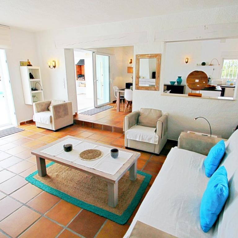 Adora - modern villa with large private pool in Moraira - Two-Bedroom Villa - 21