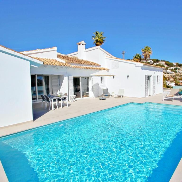 Adora - modern villa with large private pool in Moraira - Two-Bedroom Villa - 1