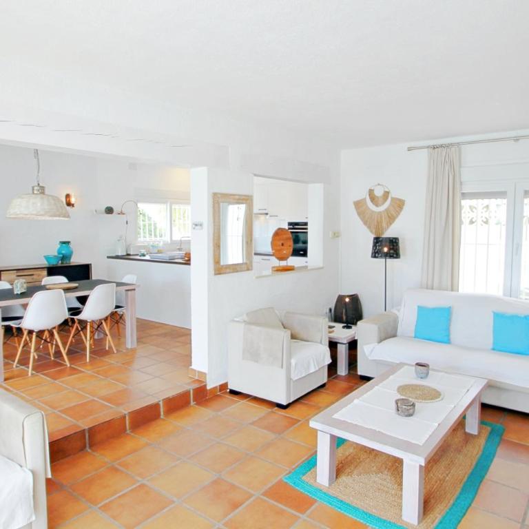 Adora - modern villa with large private pool in Moraira - Two-Bedroom Villa - 20