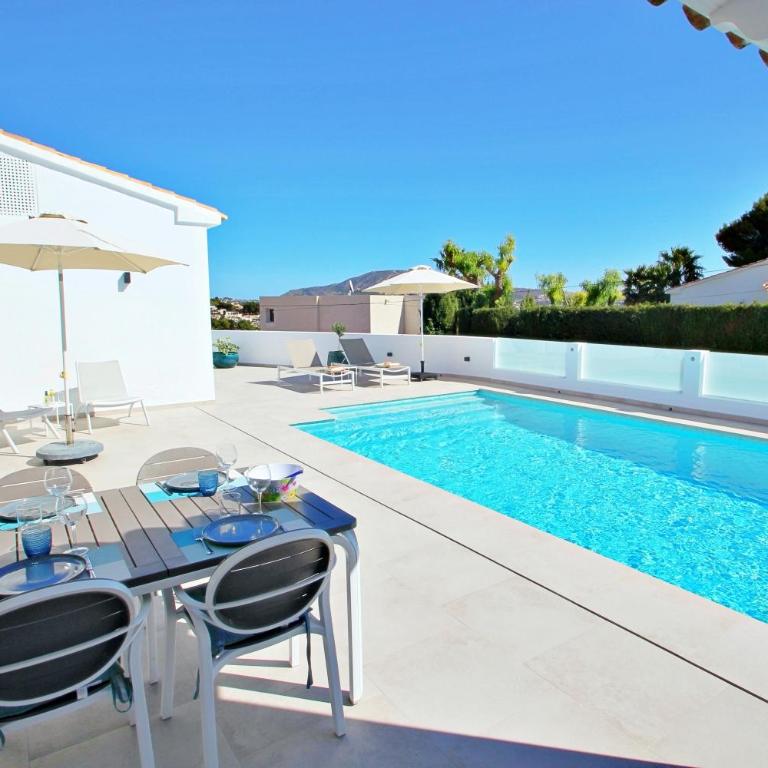 Adora - modern villa with large private pool in Moraira - Two-Bedroom Villa - 5