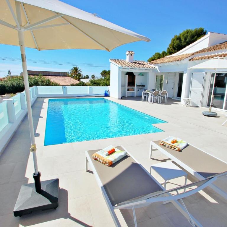 Adora - modern villa with large private pool in Moraira - Two-Bedroom Villa - 10