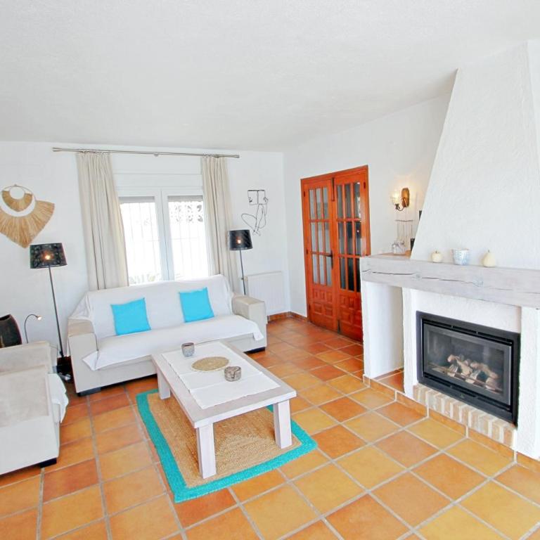 Adora - modern villa with large private pool in Moraira - Two-Bedroom Villa - 19