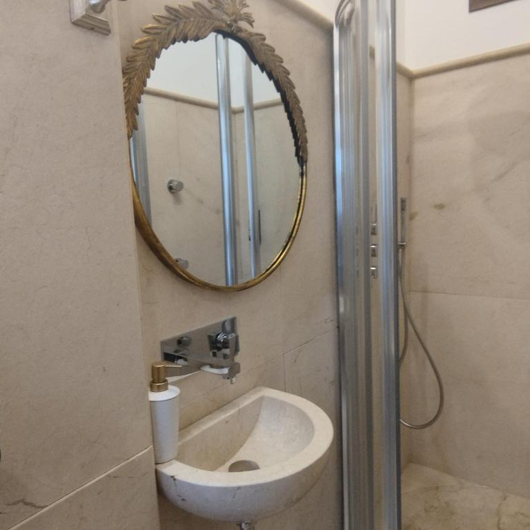 Suite Comares - Double Room with Swimming Pool Access - 4