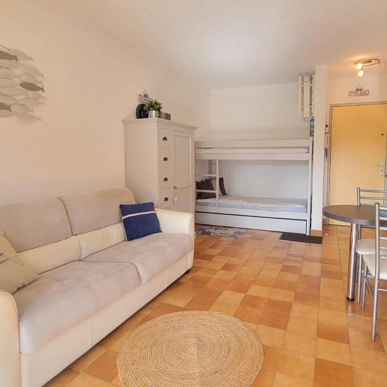 Cosy family cocoon with beautiful loggia - Apartamento - 3