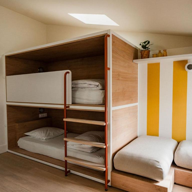 CENTRAL Hostel La Rochelle Centre - Gemischter Schlafsaal mit 4 Betten - 1