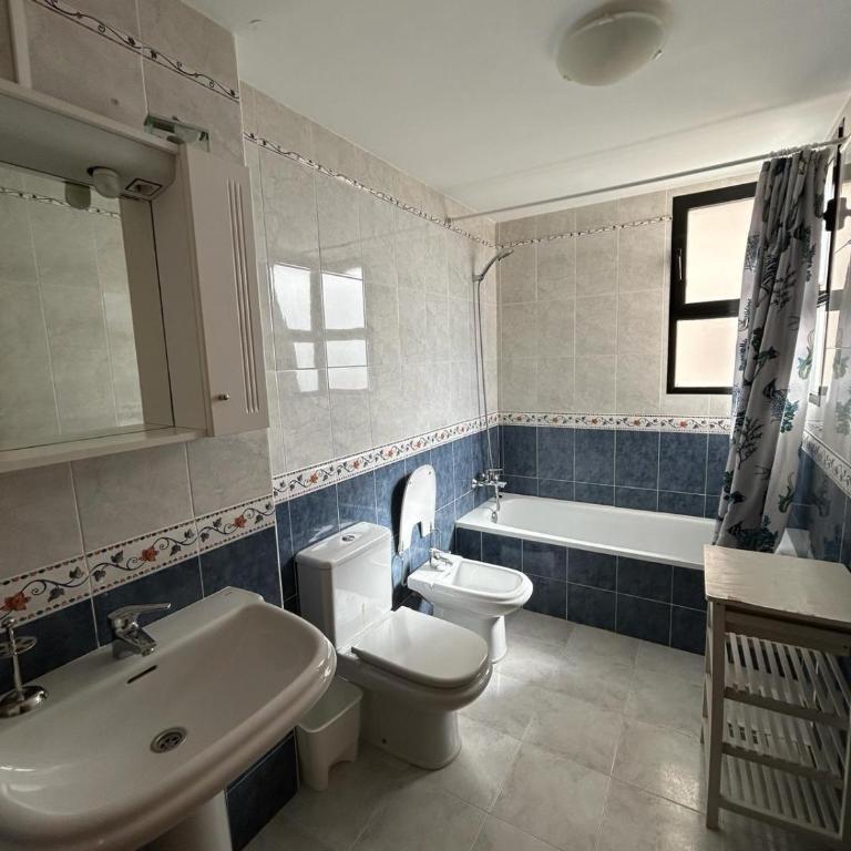 Playa Paraiso 31D - Apartment with Pool View - 32
