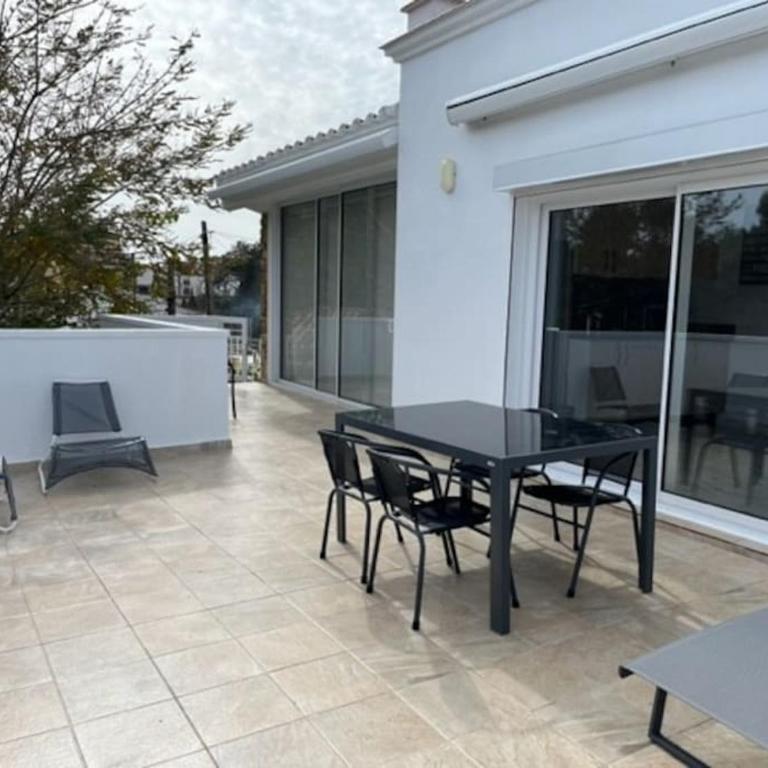 T2 climatisé + parking 500 m plage/centre ville - Apartamento de 1 dormitorio - 8