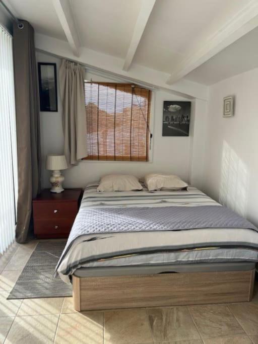T2 climatisé + parking 500 m plage/centre ville - Apartamento de 1 dormitorio - 36