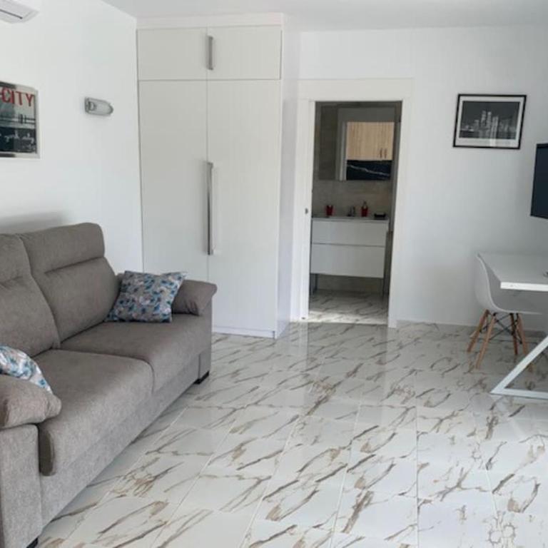 T2 climatisé + parking 500 m plage/centre ville - Apartamento de 1 dormitorio - 38