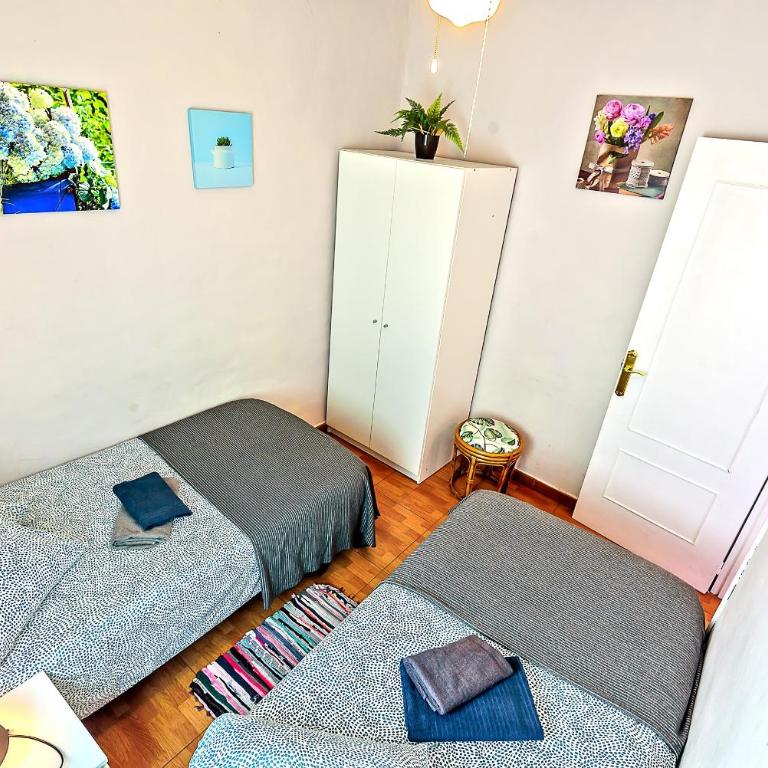 Plaza de Toros 3-Bedroom Apartment with Balcony - Apartamento - 26
